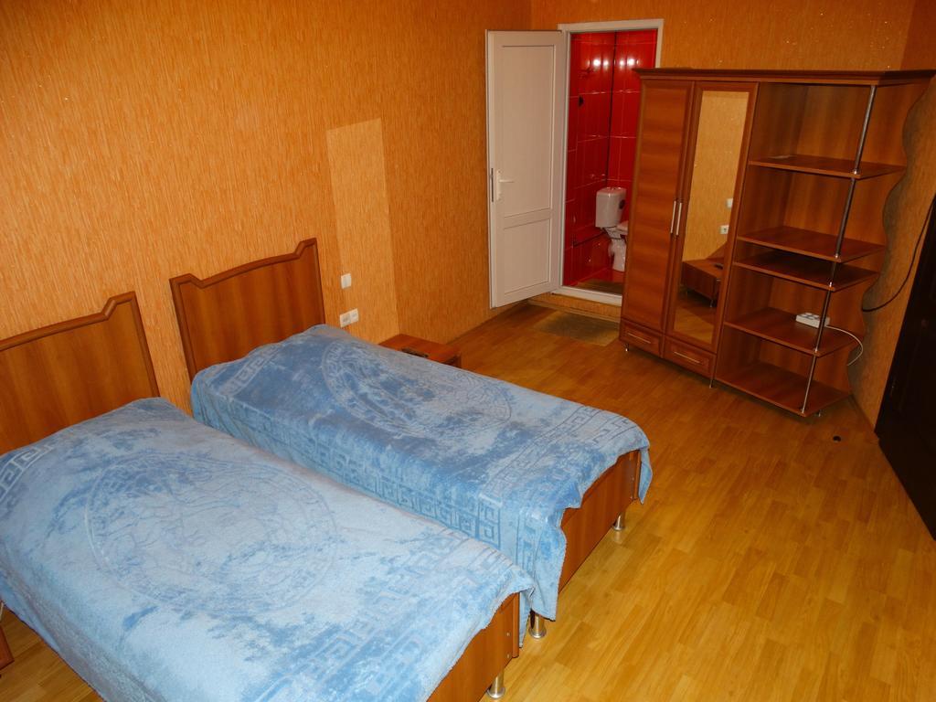 Hotel Sano Kutaissi Zimmer foto